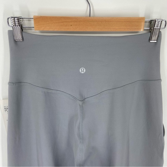 NWT Lululemon Align Wide Leg Super High Rise Crops 23” in Rhino Gray Sz 6 *READ* - Picture 6 of 10